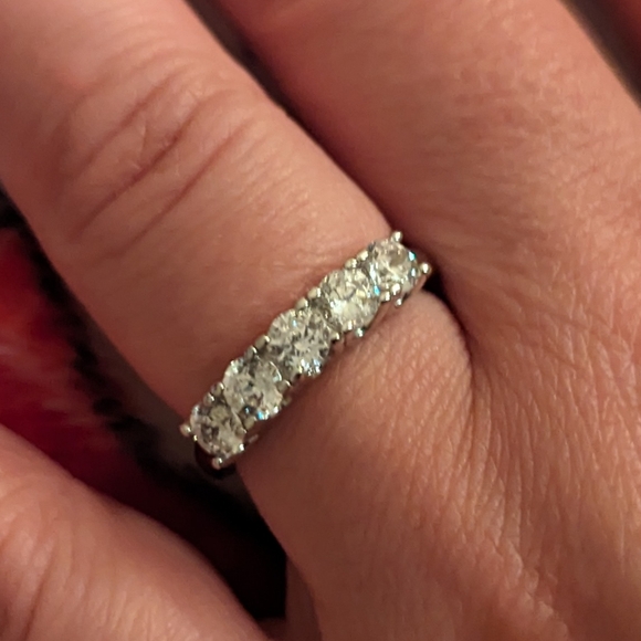 Jewelry - 925 sterling silver stamped ring with 5 CZ diamonds.